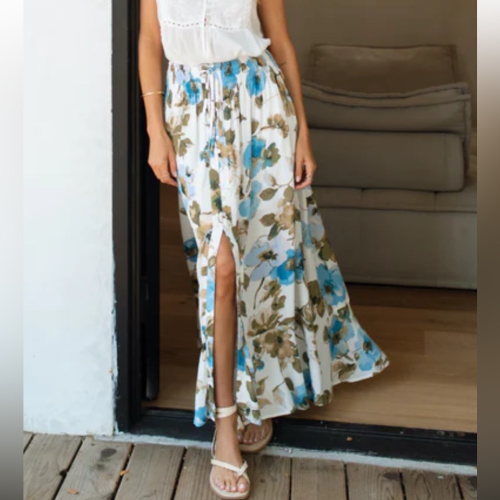 Carly Jean Los Angeles coast skirt